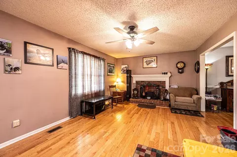 Living - 3229 15th Ne Ave NE, Conover, NC 28613 photo 1 of 6