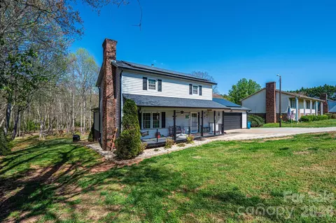 Exterior - 3229 15th Ne Ave NE, Conover, NC 28613 photo 7 of 7