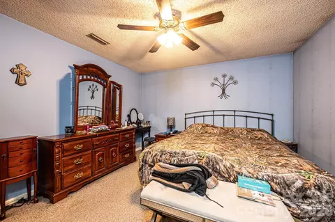 Bedroom - 3229 15th Ne Ave NE, Conover, NC 28613 photo 2 of 4