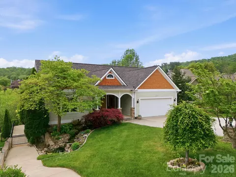 612 Vista Falls Rd, Mills River, NC 28759