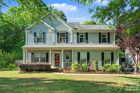 153 Castleton Dr, Mooresville, NC 28117