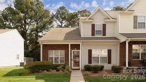 11751 Blue Tick Ct, Charlotte, NC 28269