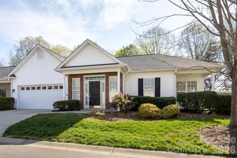 9330 Duckhorn Dr, Charlotte, NC 28277