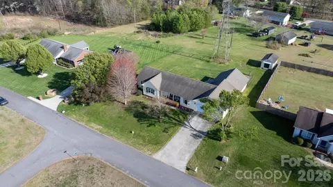 View/Area - 1315 Pear Dr, Conover, NC 28613 photo 2 of 3