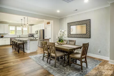 114 Glencoe 102 Ln #102, Mooresville, NC 28117