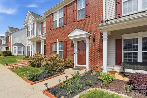2005 Cramrton Villag Dr #E, Cramerton, NC 28032