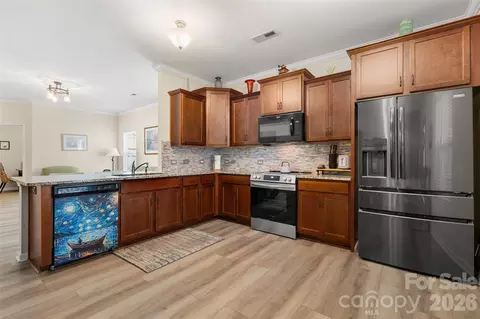 Kitchen - 25320 Seagull Dr, Lancaster, SC 29720 photo 1 of 3