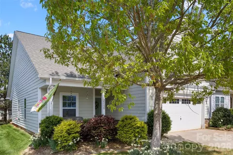 Exterior - 25320 Seagull Dr, Lancaster, SC 29720 photo 3 of 10