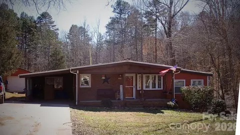 4502 Hunter Rhyne Rd, Lincolnton, NC 28092