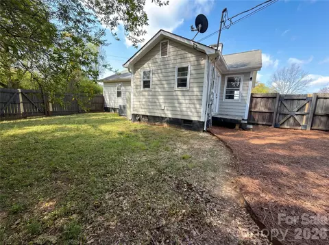 Exterior - 1114 Grace Ave, Lancaster, SC 29720 photo 3 of 3