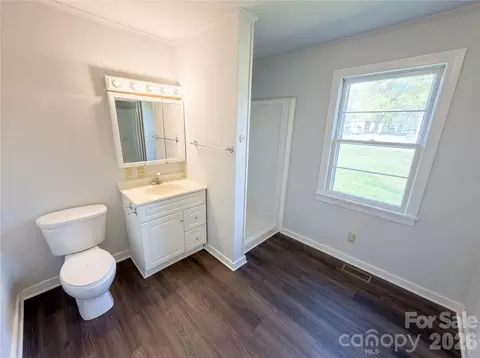 Bath - 1114 Grace Ave, Lancaster, SC 29720 photo 3 of 3