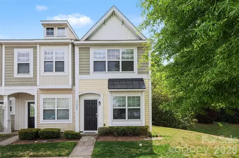 13504 Calloway Glen Dr, Charlotte, NC 28273
