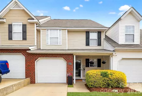 1726 Eagle Ridge Dr, Rock Hill, SC 29732