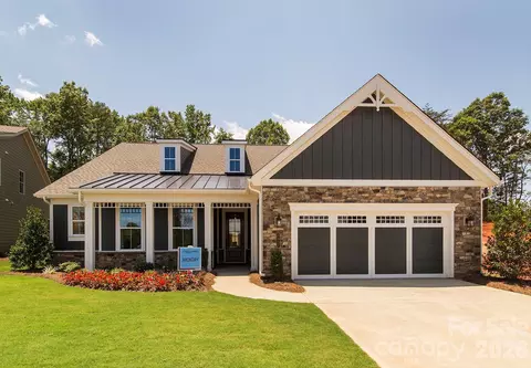 8937 Silver Springs Ct, Charlotte, NC 28215