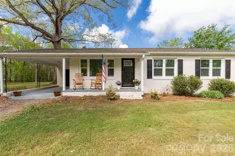 1143 Potter Rd, Lancaster, SC 29720