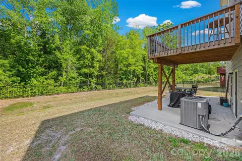 Exterior - 2742 Oldfield Dr, Monroe, NC 28110 photo 8 of 9