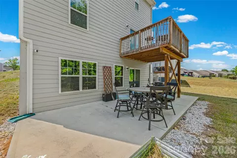 Exterior - 2742 Oldfield Dr, Monroe, NC 28110 photo 6 of 9