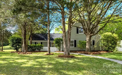 7456 Crowflock Ct, Charlotte, NC 28226