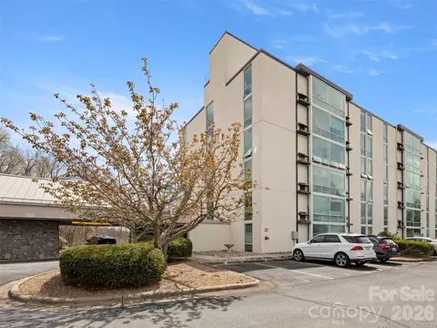 647 Town Mountain 612 Rd #612, Asheville, NC 28804