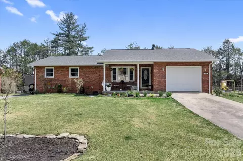 180 Fisher Rd, Brevard, NC 28712