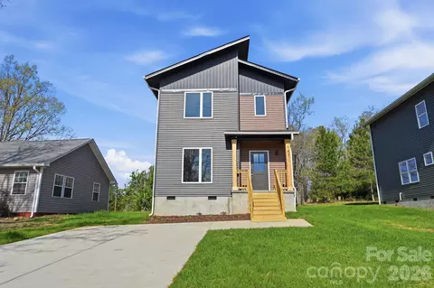 1431 Hilltop St, Albemarle, NC 28001