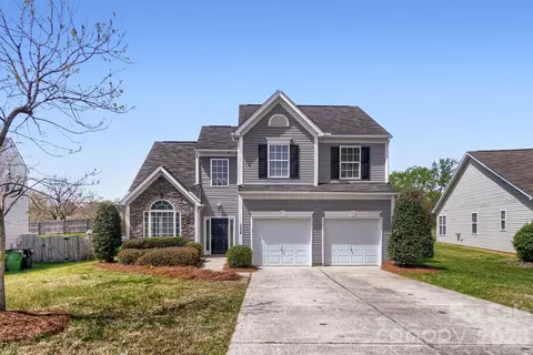 13529 Armour Ridge Dr, Charlotte, NC 28273