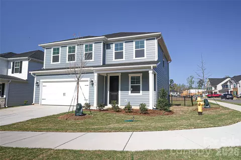 5015 Twin River Dr, Denver, NC 28037