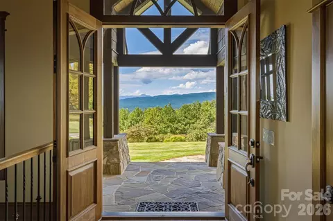 1638 Johns Ridge 144 Pkwy #144, Lenoir, NC 28645