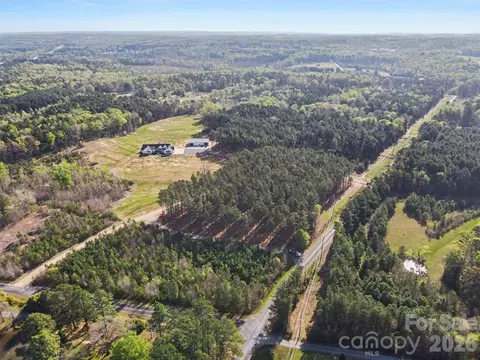 3159 Heglar Rd, Concord, NC 28025 photo 2
