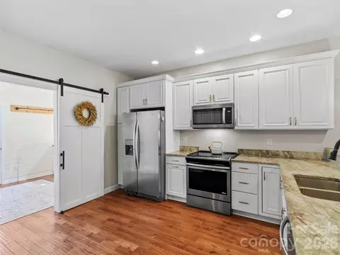 Kitchen - 80 Mckenzie Dr, Marshall, NC 28753 photo 3 of 4
