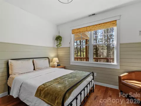 Bedroom - 80 Mckenzie Dr, Marshall, NC 28753 photo 5 of 9