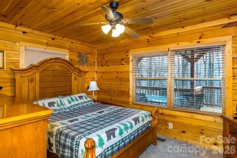 Bedroom - 675 Forest Valley Rd, Sylva, NC 28779 photo 2 of 4