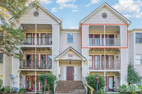6165 Meadow Rose Ln, Charlotte, NC 28215
