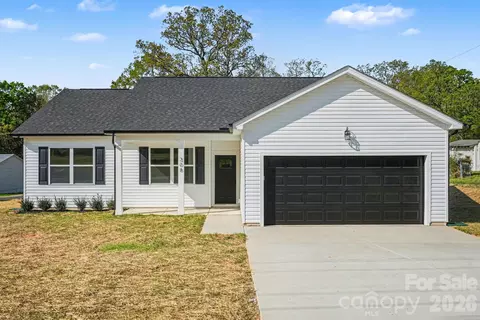 308 S White St, Marshville, NC 28103