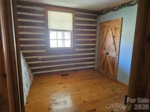 Bedroom - 1040 Barger Rd, Salisbury, NC 28146 photo 2 of 2
