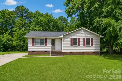 2199 Pacer Rd, Lancaster, SC 29720