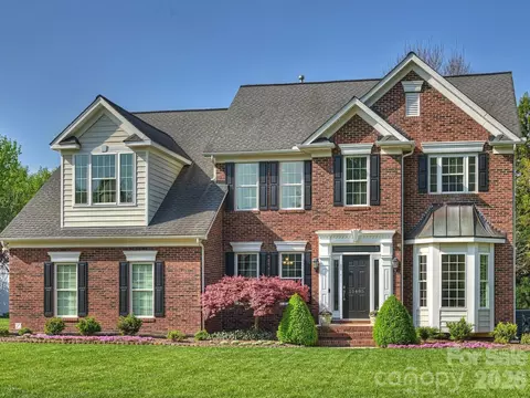 15485 Donnington Dr, Charlotte, NC 28277