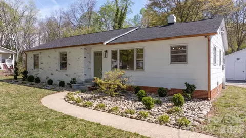 212 Glendale St, Morganton, NC 28655