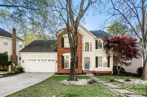 6239 Skyline Dr, Charlotte, NC 28269