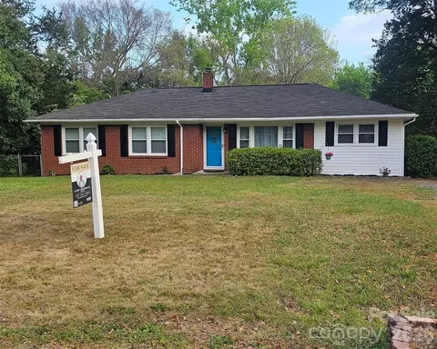 2154 Rosewood Dr, Rock Hill, SC 29732