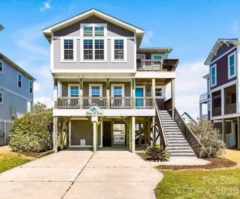 118 W Dolphin Dr, Oak Island, NC 28465