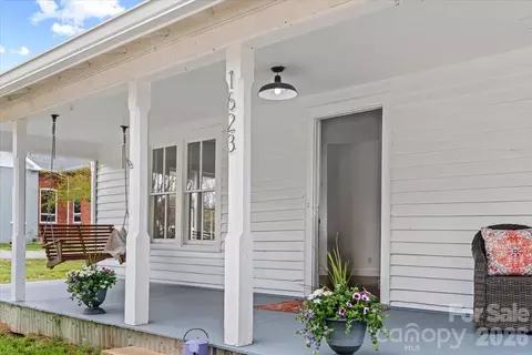 1623 Barnardsville Hwy, Barnardsville, NC 28709