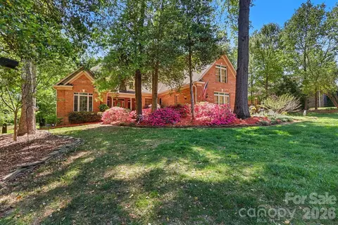 225 Highland Forest Dr, Clover, SC 29710
