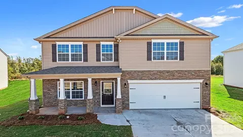 32 Ridgehaven Dr, Waynesville, NC 28786