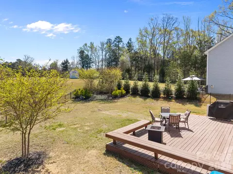 Exterior - 1982 Smokey Quartz Rd, Davidson, NC 28036 photo 5 of 6