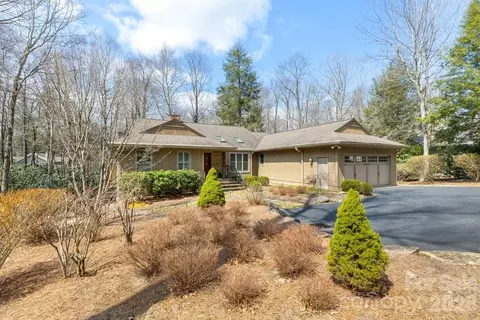 174 Garnet Rock Trl, Highlands, NC 28741