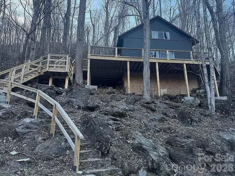88 Mountain Farm Rd, Burnsville, NC 28714