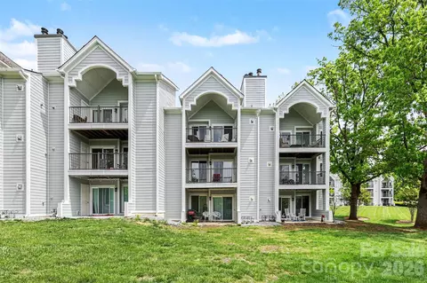 Exterior - 18809 Nautical 302 Dr #302, Cornelius, NC 28031 photo 1 of 4