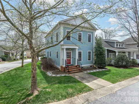 131 White Ash E Dr E, Asheville, NC 28803