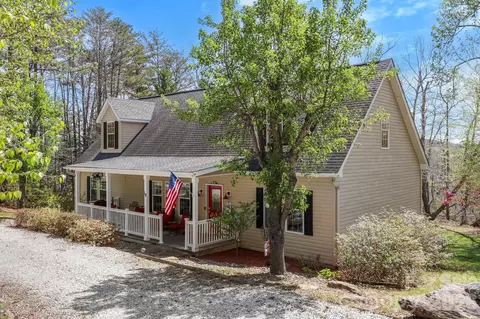 10 Eagle Dr, Hendersonville, NC 28792